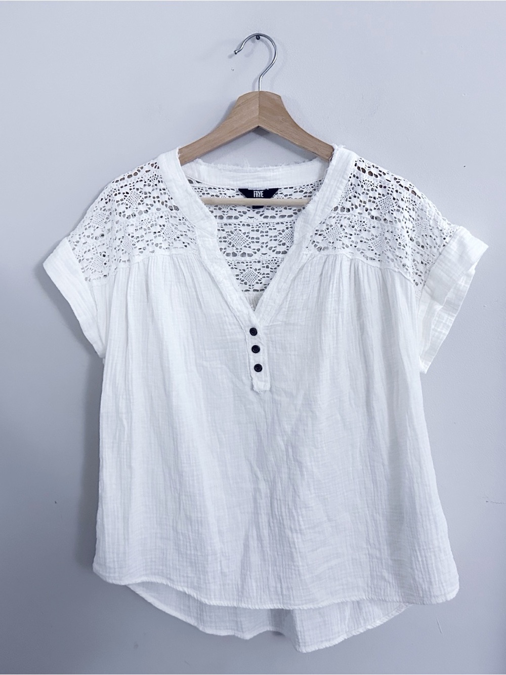 Frye Cotton White Short Sleeve Lace Yoke V-Neck Top Boho Western Chic Coastal